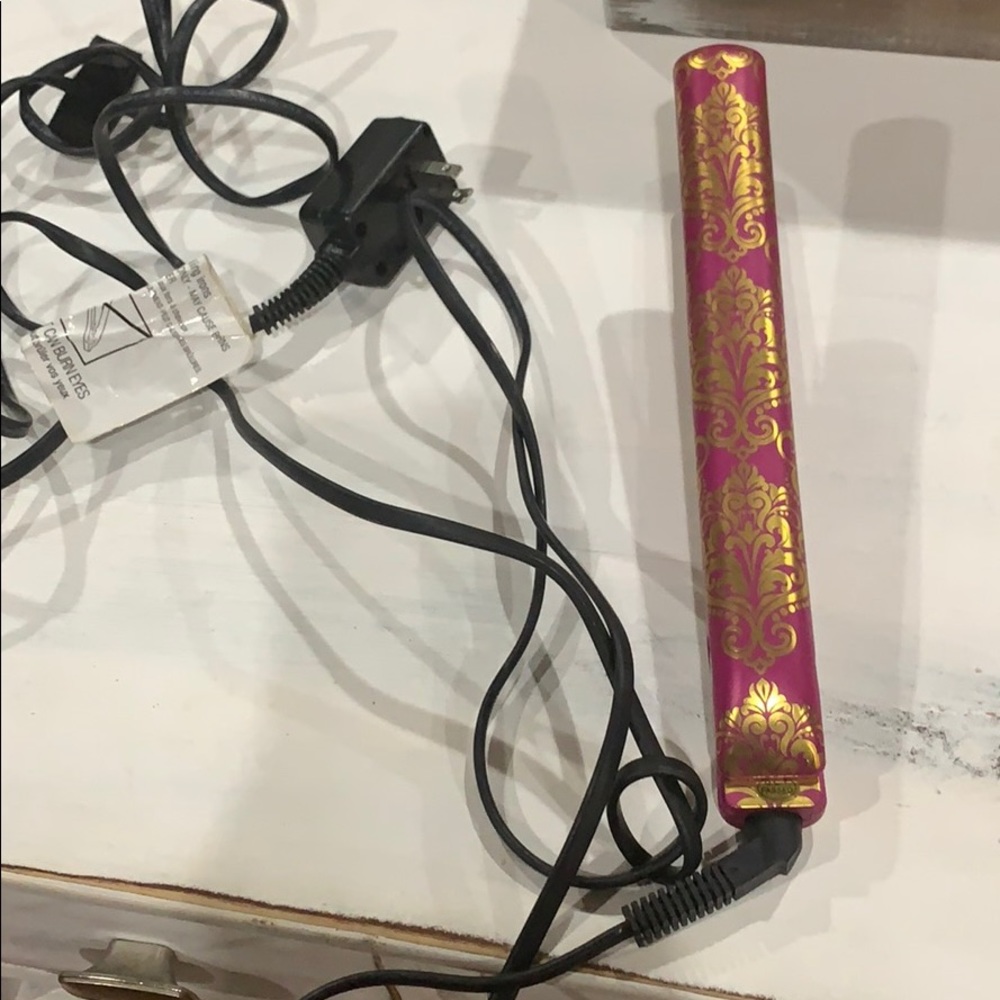 CHI straightener